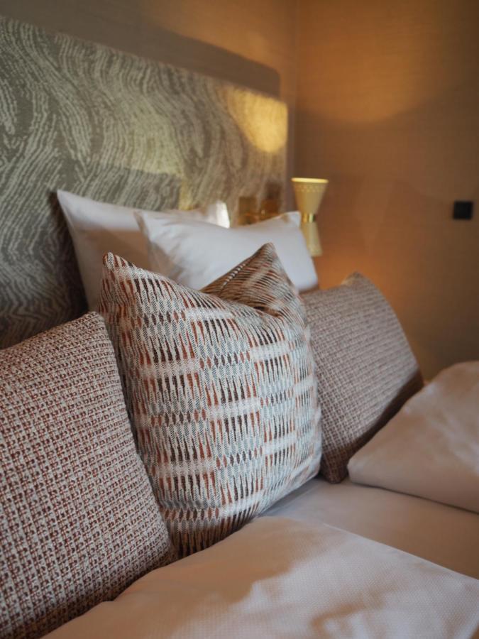 Hotel Hypernym & Suites 4*